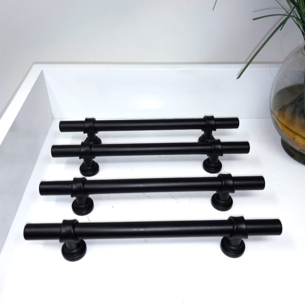 10 Piece Flat Black Handle Pulls